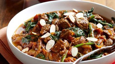 <a href="http://kitchen.nine.com.au/2016/05/05/16/20/lamb-curry" target="_top" draggable="false">Lamb curry</a> recipe