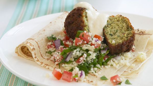 Tabouli couscous with falafel