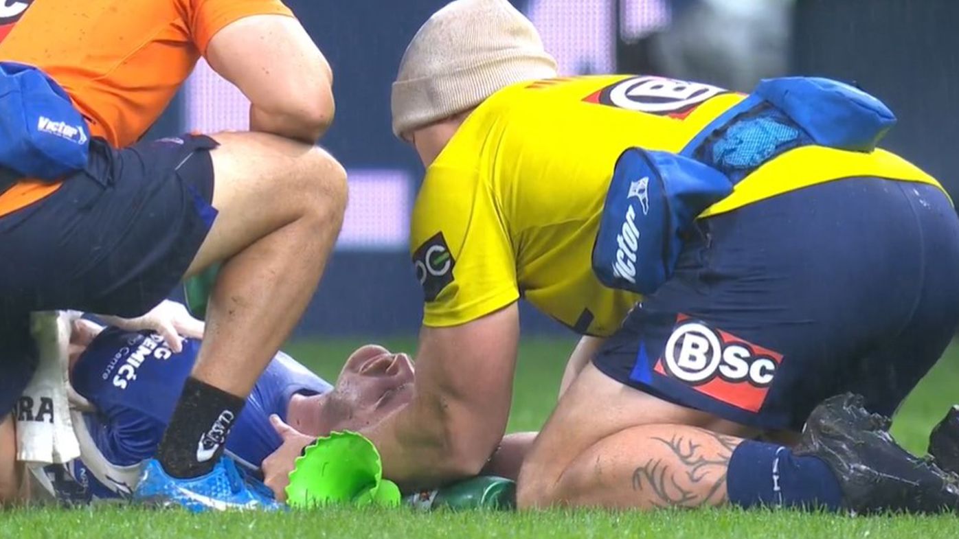 Bulldogs debutant knocked out, stretchered off after sickening collision