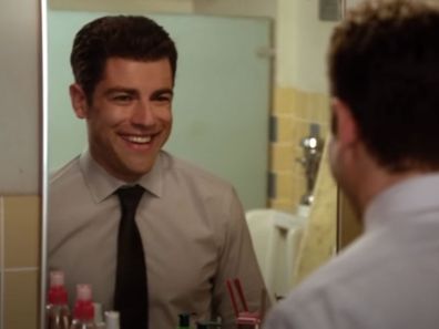 Schmidt talking to the mirror in New Girl.