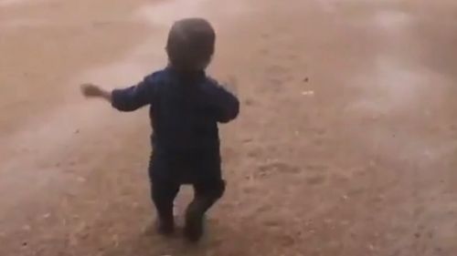 190502 Drought news Australia toddler rain dance