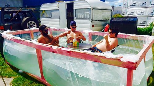 Kiwi ingenuity combats heat with sweet homemade pool