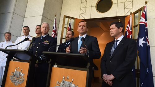 Prime Minister Tony Abbott names new Army and Air Force chiefs