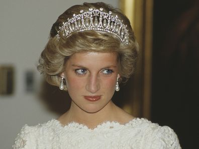 Princess Diana tiara photo.