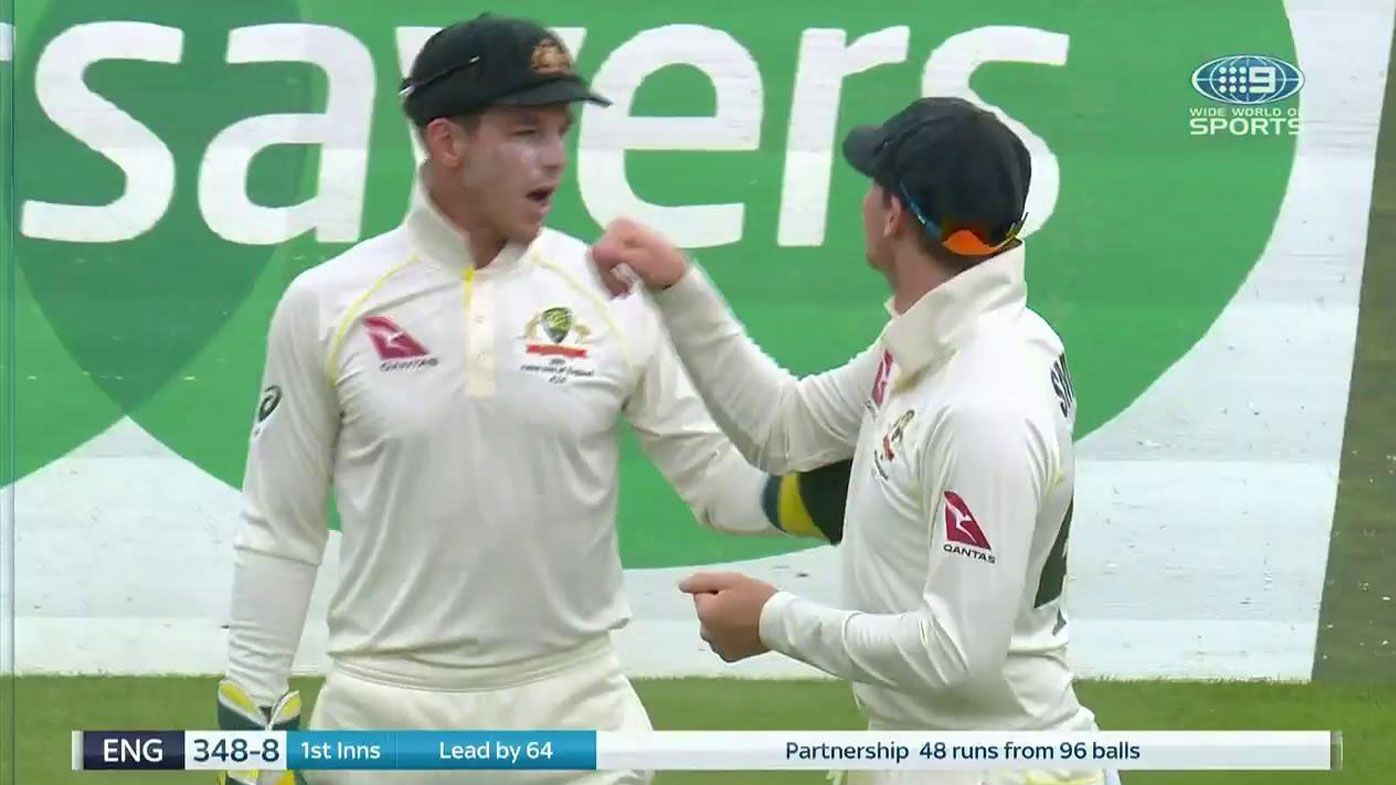 Steve Smith and Tim Paine exchange ideas 