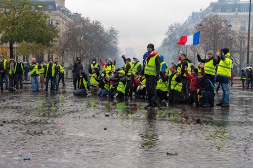 But the protest was infiltrated by groups from the far right and disaffected youths from Parisian suburbs.