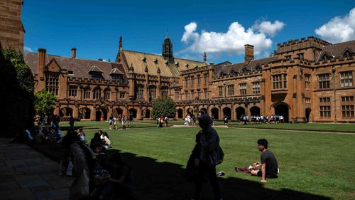 SYDNEY UNIVERSITY CAMPUS