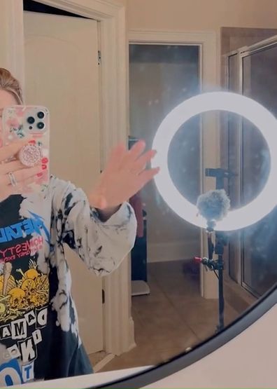 TikTok cleaning hack bathroom mirror