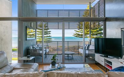 New York Loft Style Esplanade Retreat, Encounter Bay, South Australia