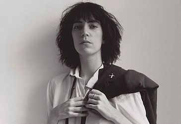 Who photographed Patti Smith for the cover of Horses?