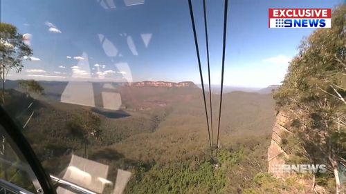 The ride offers breathtaking views of Katoomba and the surrounding bush. 