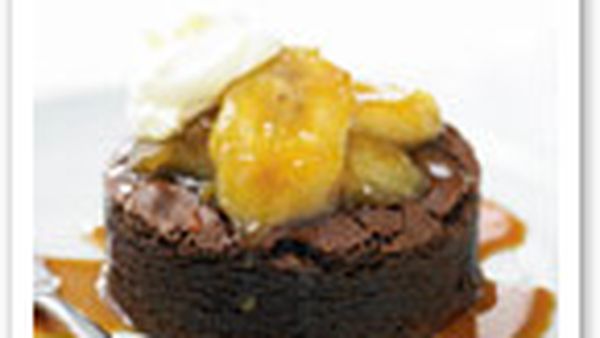 Chocolate fudge brownie with caramel bananas