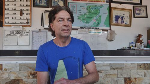 Brother of missing Queensland surfer Peter Maynard addresses the media in Bali. (AAP)