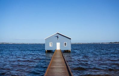 Blue Boathouse Costs Perth 400k For Toilet For Instagrammers