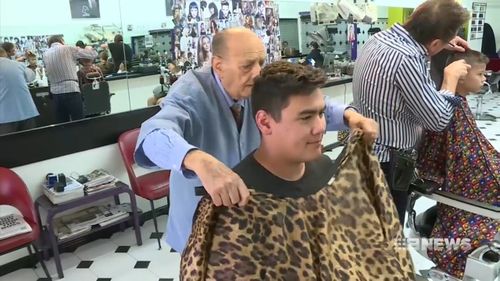 Tony Battaglia is hairdressing at 92. (9NEWS)