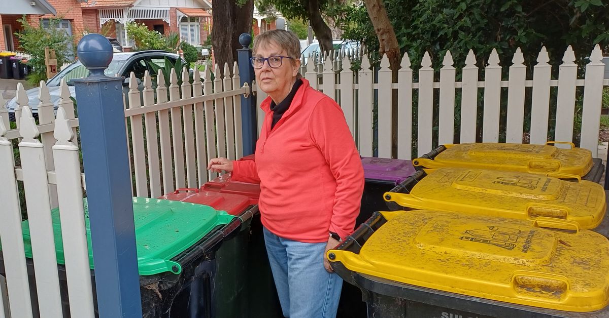 Melbourne community divided over council's new bin rules