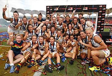 How many teams competed in the AFL Women's inaugural season?