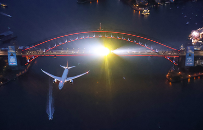 Qantas centenary flyover Sydney Harbour Bridge