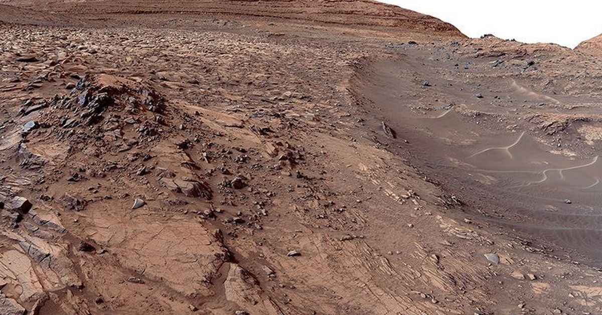 Mars Curiosity rover: Accidentally exposed yellowish-green crystals reveal  'mind-blowing' finding on Mars, scientists say