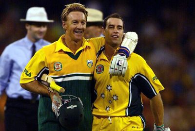 CRICKET: 2001-02 Triangular ODI Series, Game 10 - Australia bt New Zealand by two wickets.