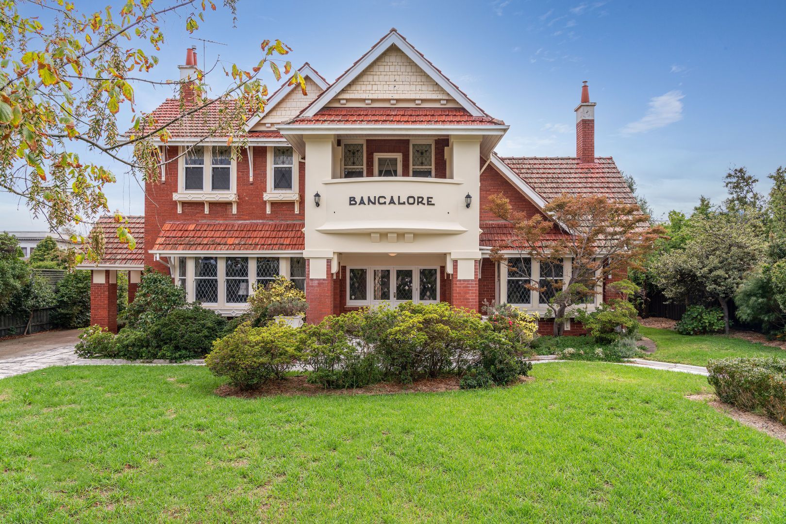 Former racing champion lists 1920s heritage Brighton home