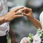 Poll reveals the age Aussies think is 'ideal' for marrying