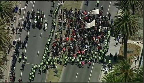 Police mounted a big operation to separate rival protesters at St Kilda Beach Melbourne political demonstrations.