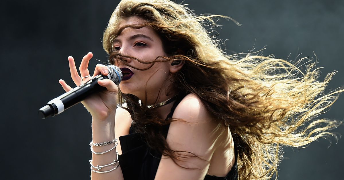 'I'm a diehard Lorde fan and I couldn't be happier she isn't coming to Australia'