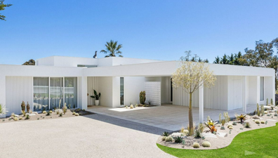 You won't believe this home is in Australia with its retro detail. 