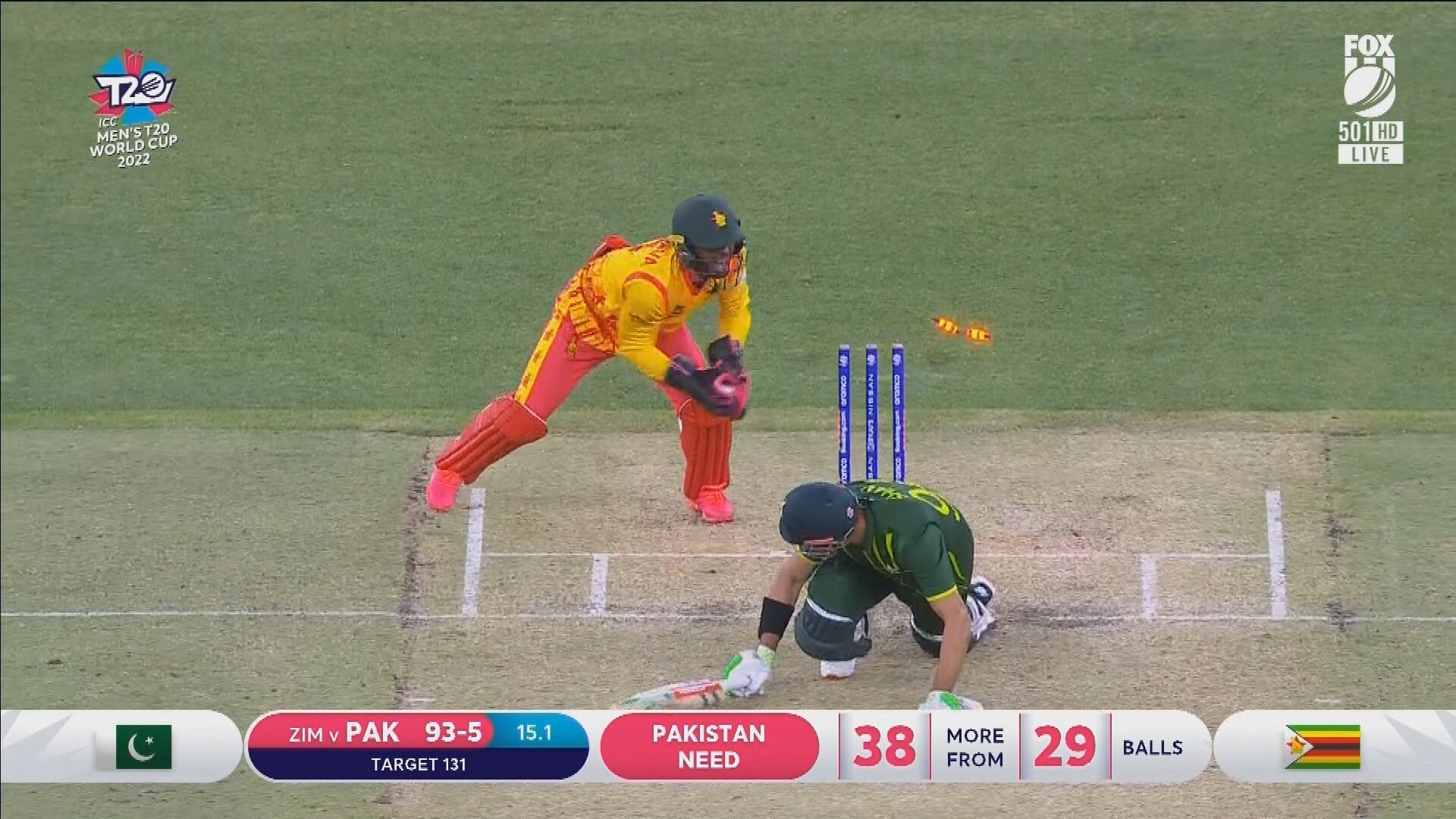 Pakistan suffers second straight heartbreaking loss at World Cup, going down to Zimbabwe by one run
