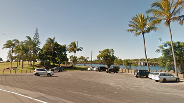 A man&#x27;s body has been found in a sleeping bag at Jack Evens Boat Harbour Park in Tweed Heads.