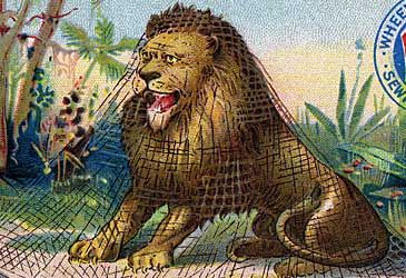 Which animal rescues the lion from a hunter's net in Aesop's Fables?