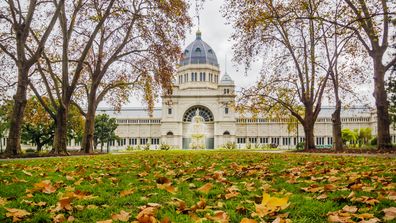 places to visit in victoria in autumn