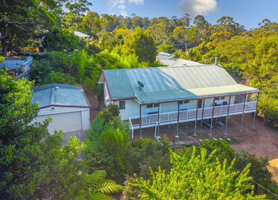 Property for sale in Tamborine Mountain, Queensland.