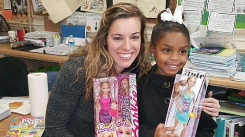 Nine-year-old girl donates one thousand dolls to girls in need