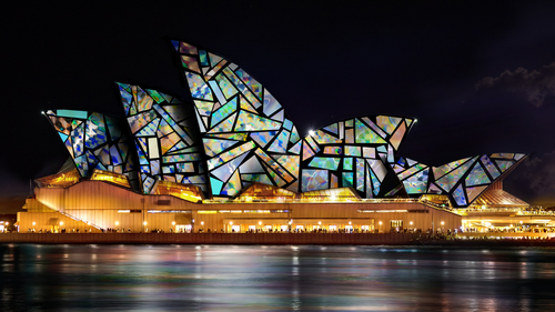 Lighting of the Sails: Kiss of Light 