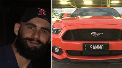 Homicide detectives join hunt for missing Queensland man after Mustang found