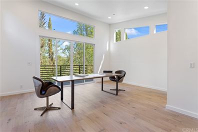 Tyler Henry buys Secluded Topanga Retreat for $US 2.1 million