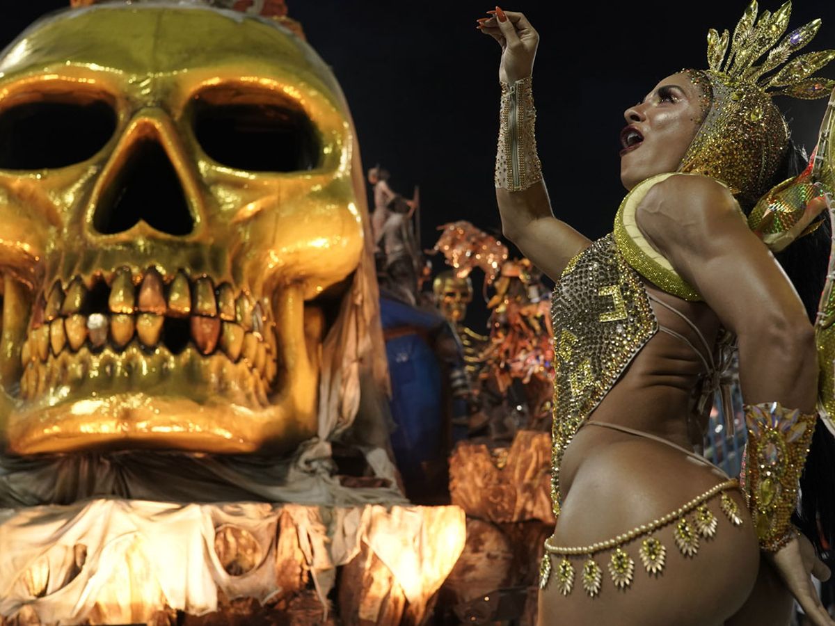 Virus Disrupting Rio S Carnival For First Time In A Century
