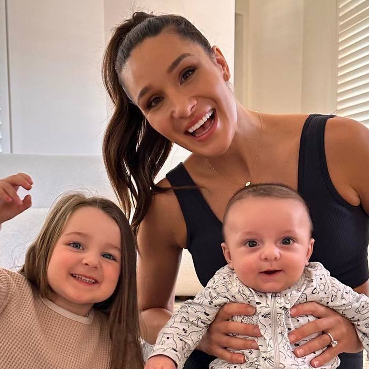 Kayla Itsines endometriosis: Why SWEAT co-founder kept debilitating ailment  secret until she had kids - 9Honey