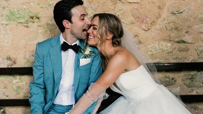 There's a new baby coming to Wistera Lane, as Two Desperate Housewives stars ﻿have announced that they are expecting a child together. Andrea Bowen, who plays Julie Mayers, and Josh Zuckerman, who plays Eddie Orlofsky,﻿ made the announcement in an Instagram post this afternoon. 