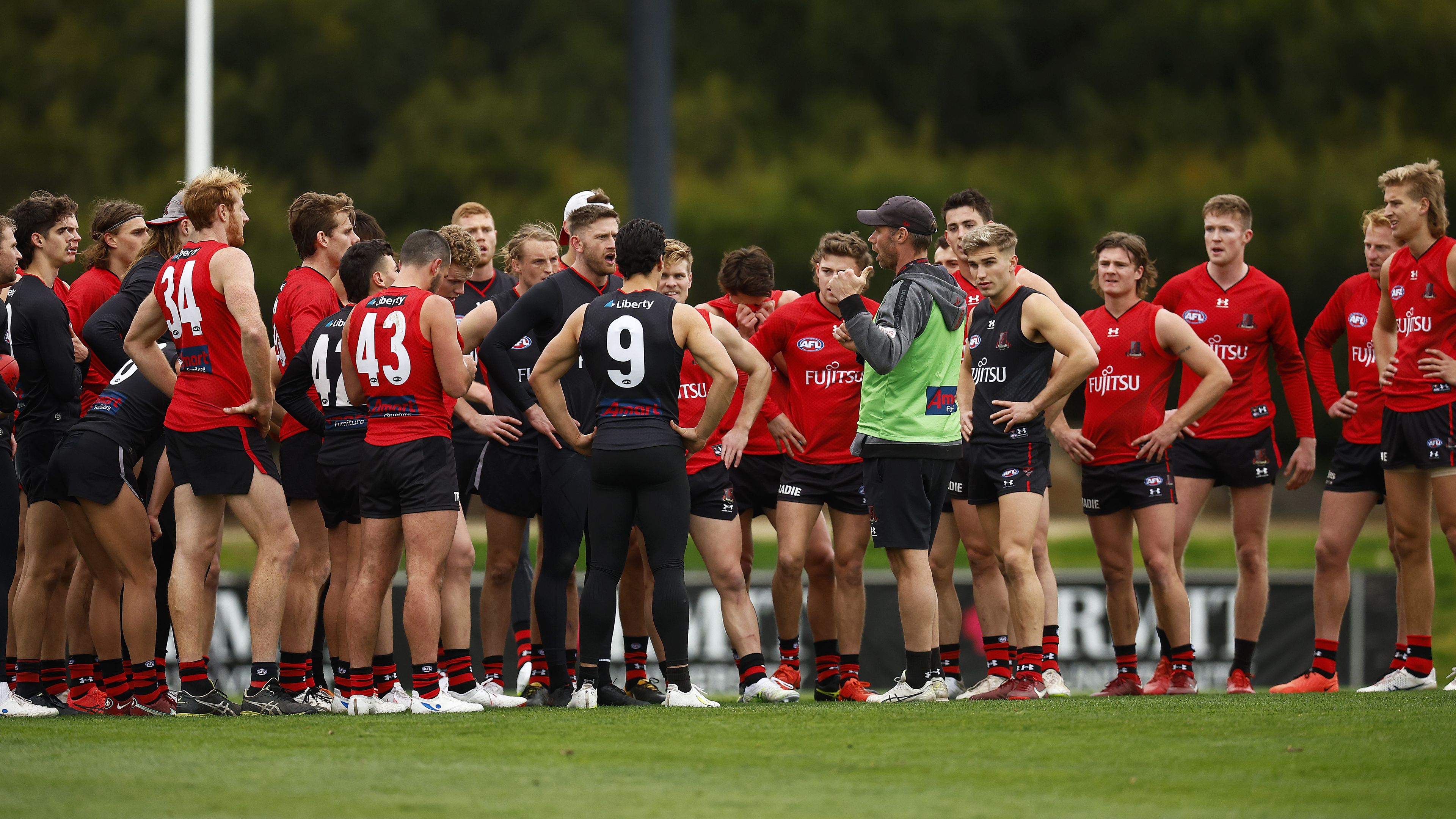 Disgruntled Bombers players unimpressed by new president's Alastair Clarkson chase, Ben Rutten treatment