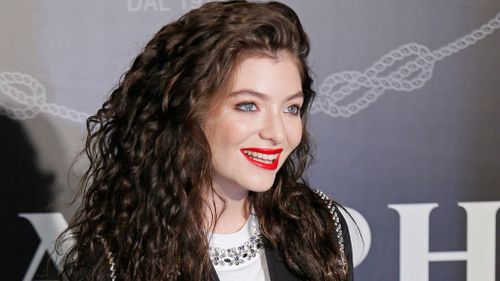 Lorde set to bring home the goods at American Music Awards