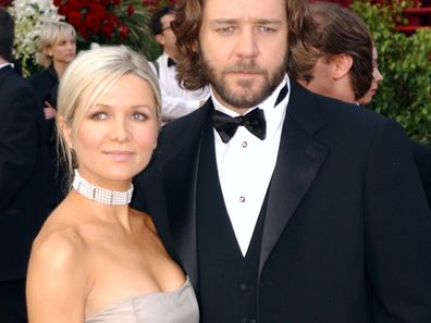 Russell Crowe and Danielle Spencer during The 74th Annual Academy Awards in 2002.