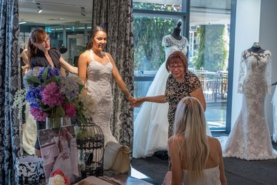 The Married At First Sight Wedding Dresses 9style Married At First Sight S Davina Trying On Dresses For Her Wedding With Mother And Friends