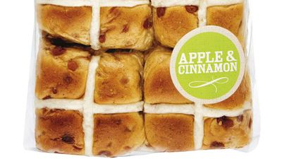 <p><strong>Coles</strong> also stock gluten free buns as well as the apple cinnamon that is so popular across the board this year.</p>
RRP - ½ dozen for $3.50 &nbsp;