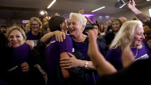 Kerryn Phelps (centre) will represent the seat of Wentworth as an Independent.