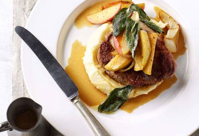 Pork with cider and apples