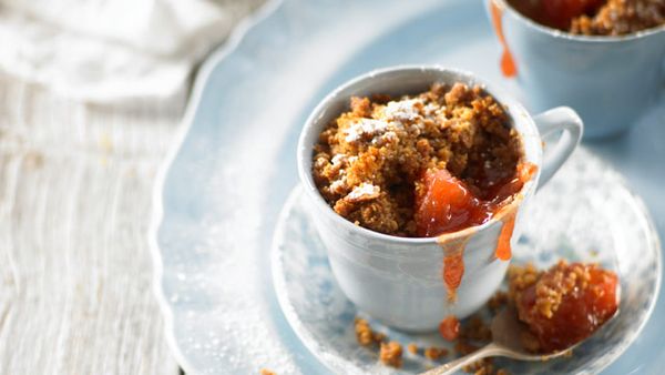 Quince and ginger crumble