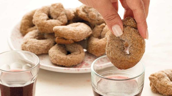 Wine biscuits